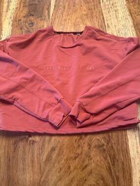 Rise "Never Stop Dreaming" Cropped Cinch-Waist Sweatshirt